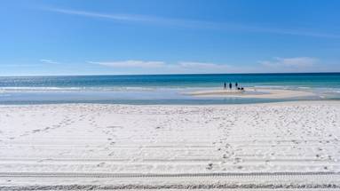 ES211 Beach View ES211 Beach View