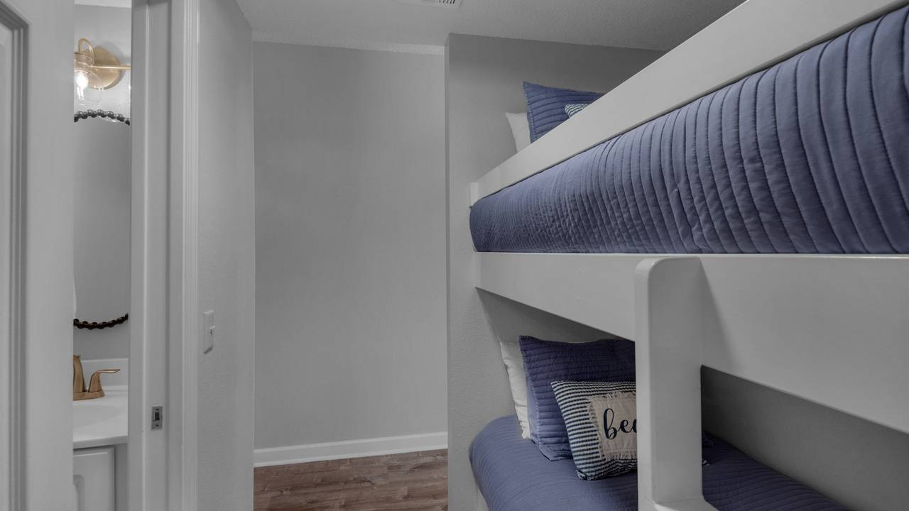 Gulf Place Cabanas 206 Hallway Bunks Gulf Place Cabanas 206 Hallway Bunks