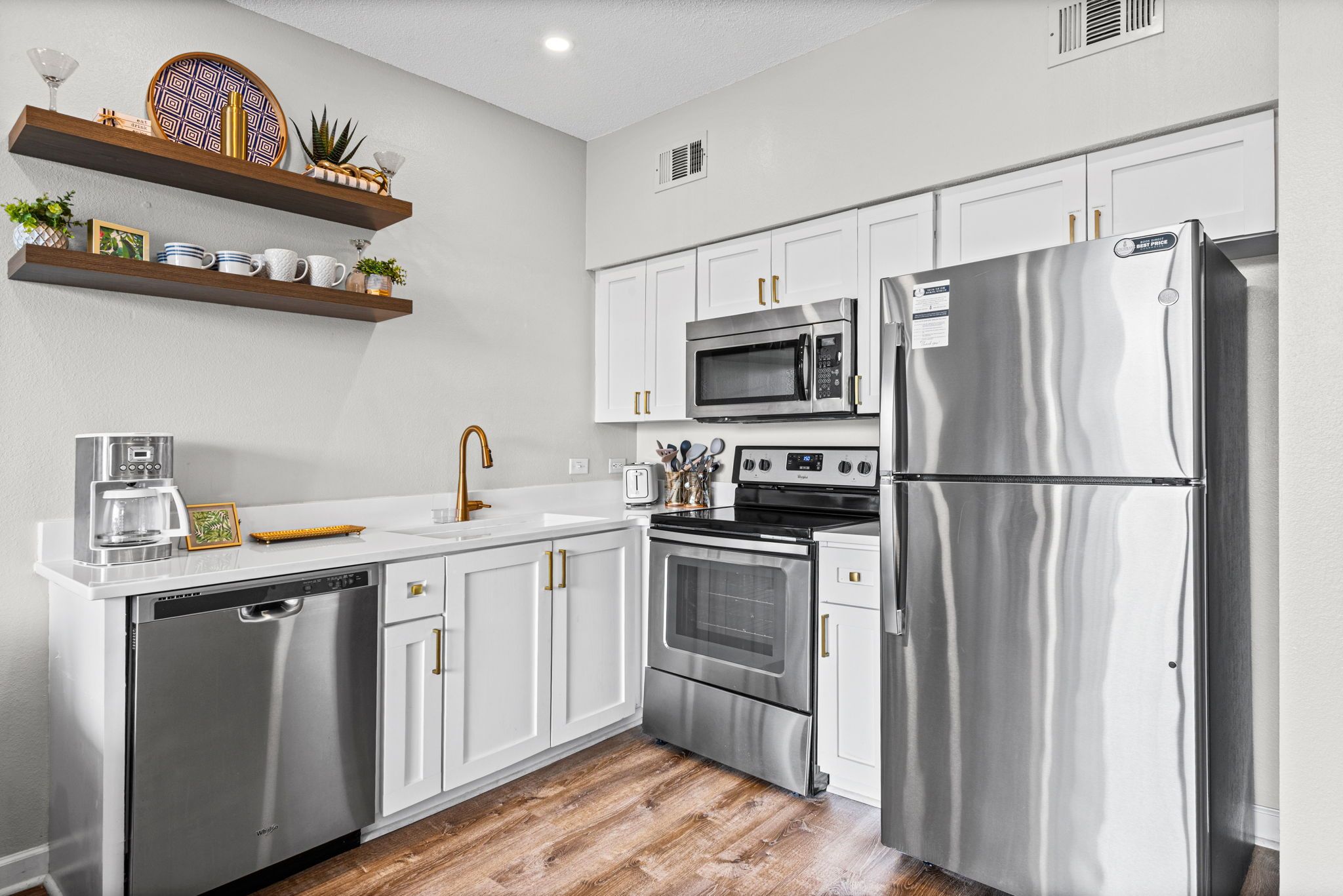GCB206 - Kitchen area