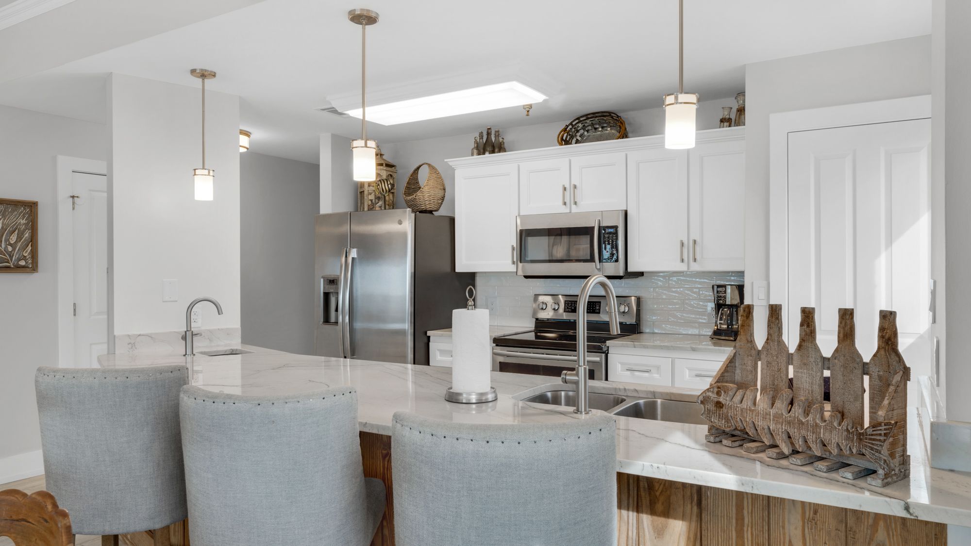 Grand Playa 401 Kitchen