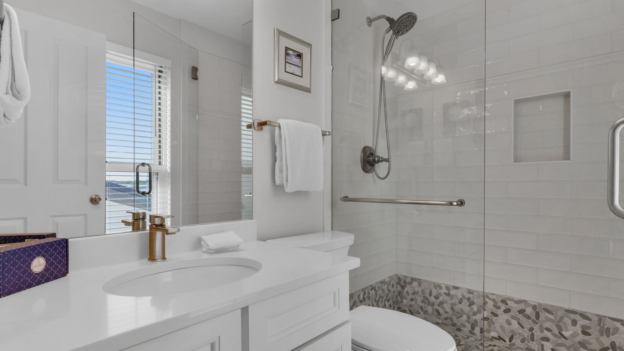 Grand Playa 401 Bathroom