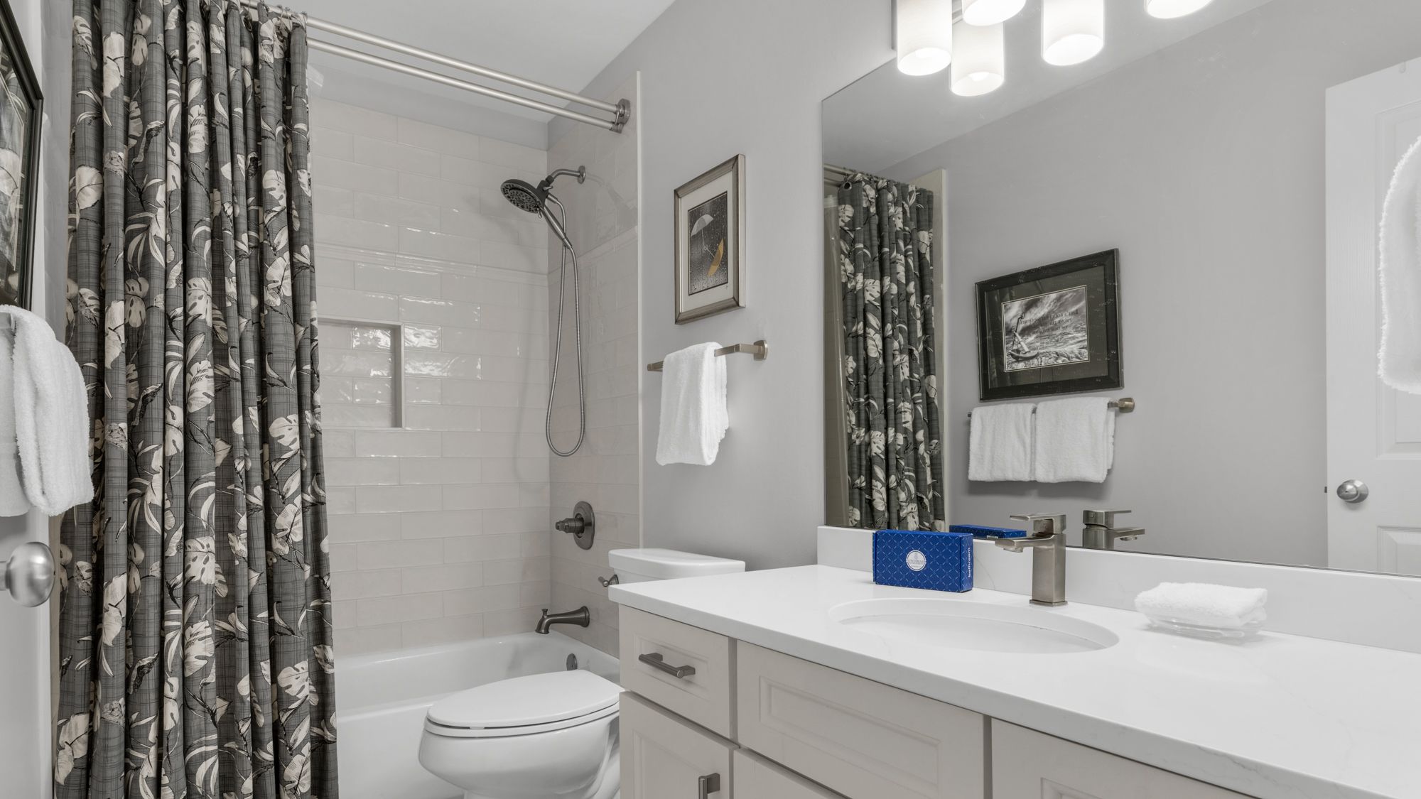 Grand Playa 401 Bathroom