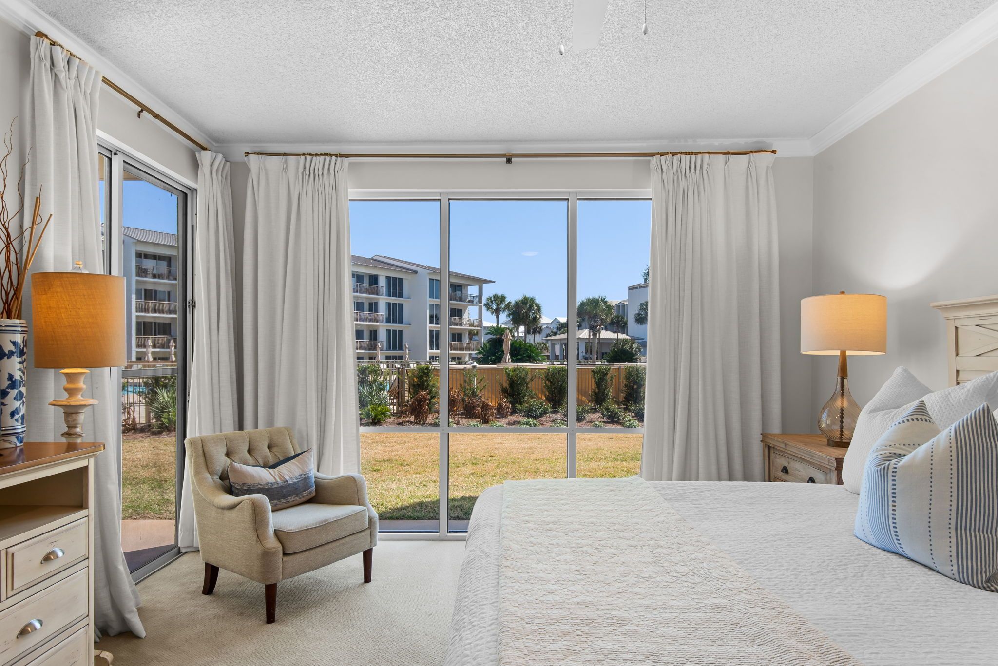 High Pointe Resort 132- Master King Bedroom