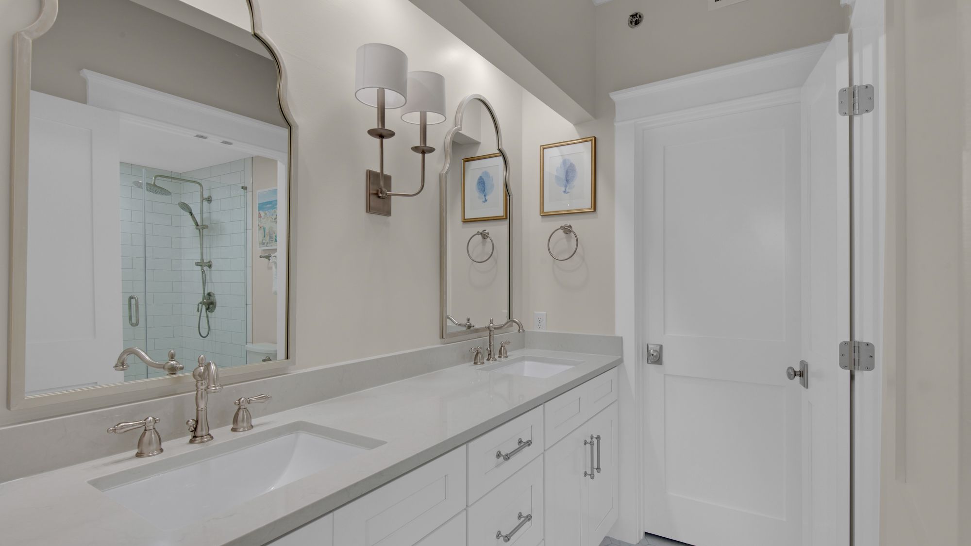 High Pointe 132 Master Bathroom