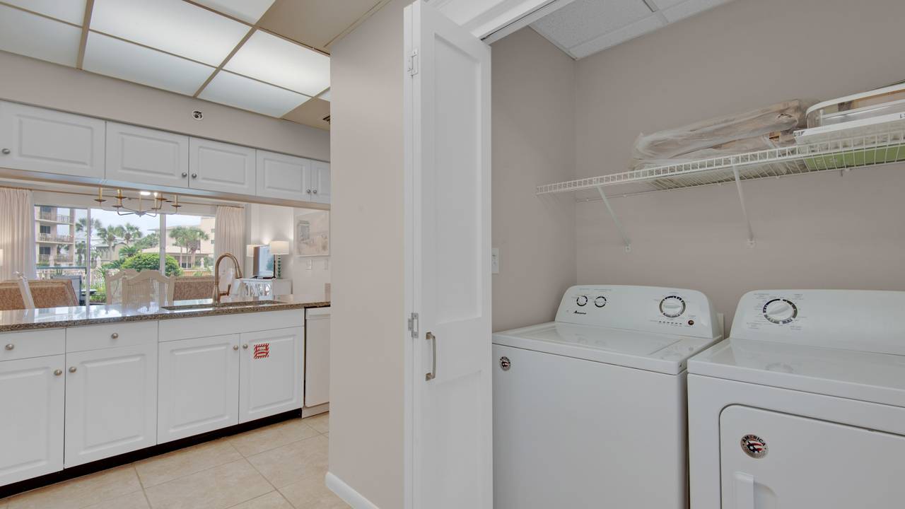 High Pointe 132 Laundry High Pointe 132 Laundry