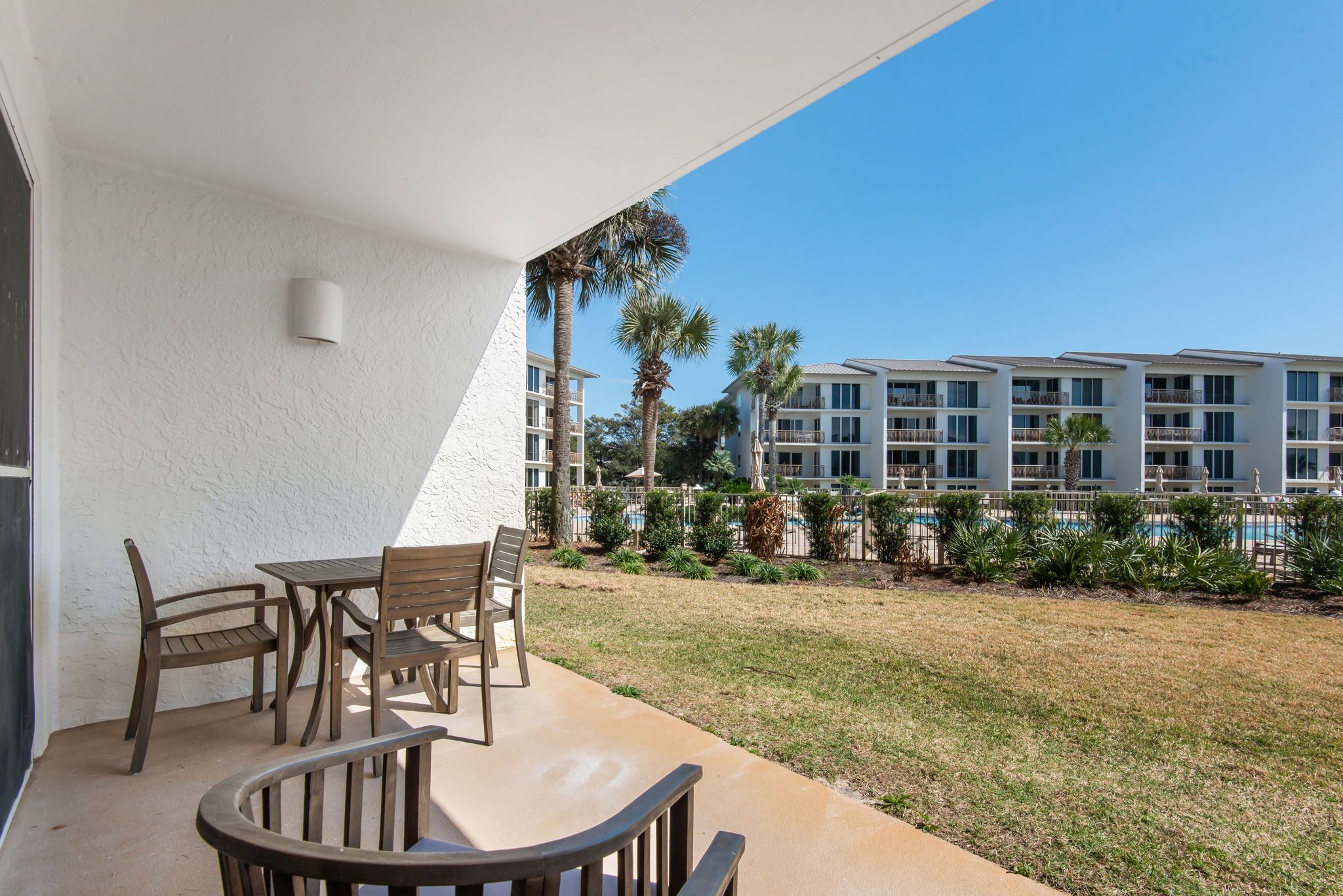 High Pointe Resort 132 - Patio 