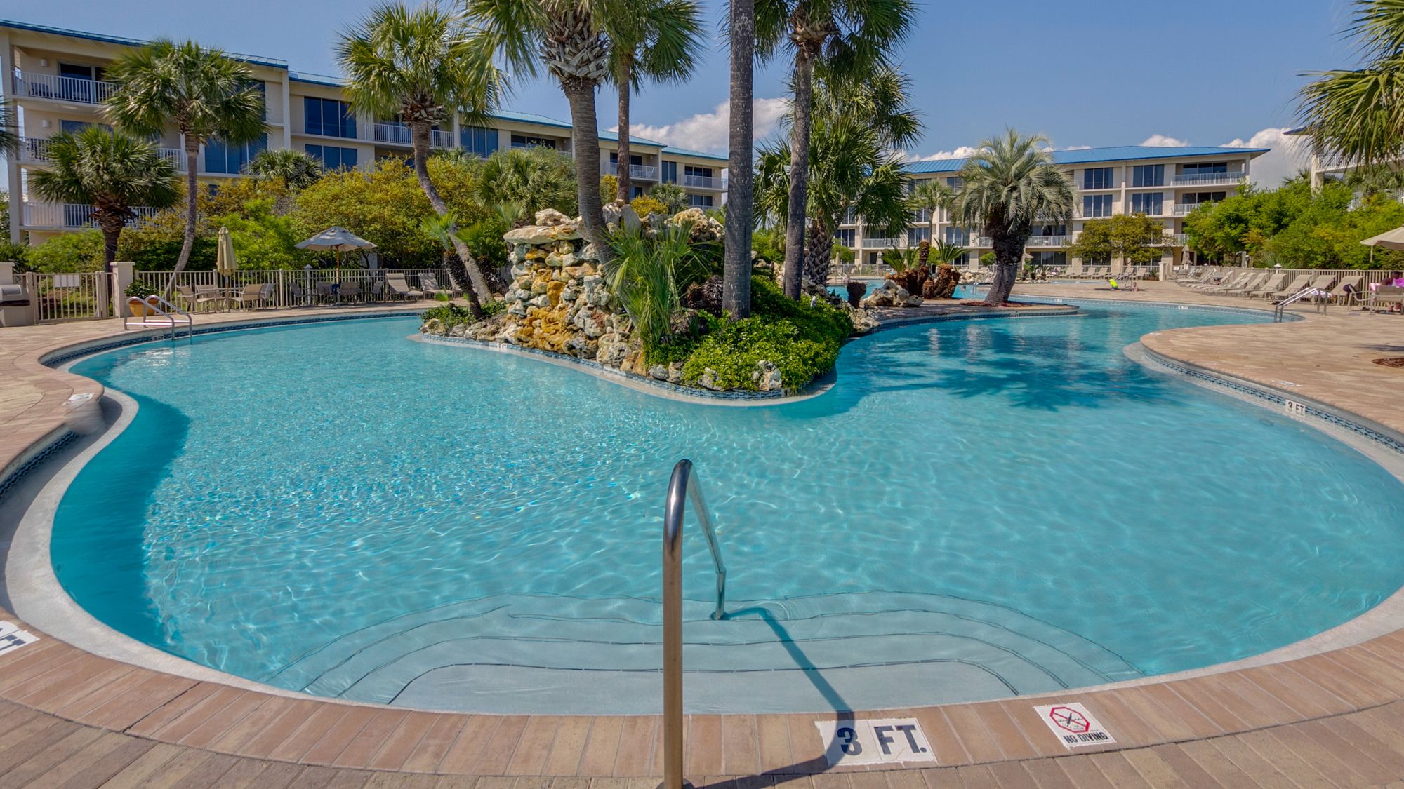 High Pointe Grounds and Amenities