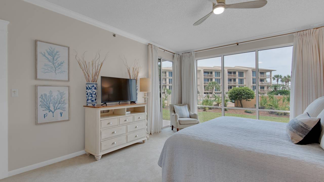 High Pointe 132 King Master Bedroom High Pointe 132 King Master Bedroom