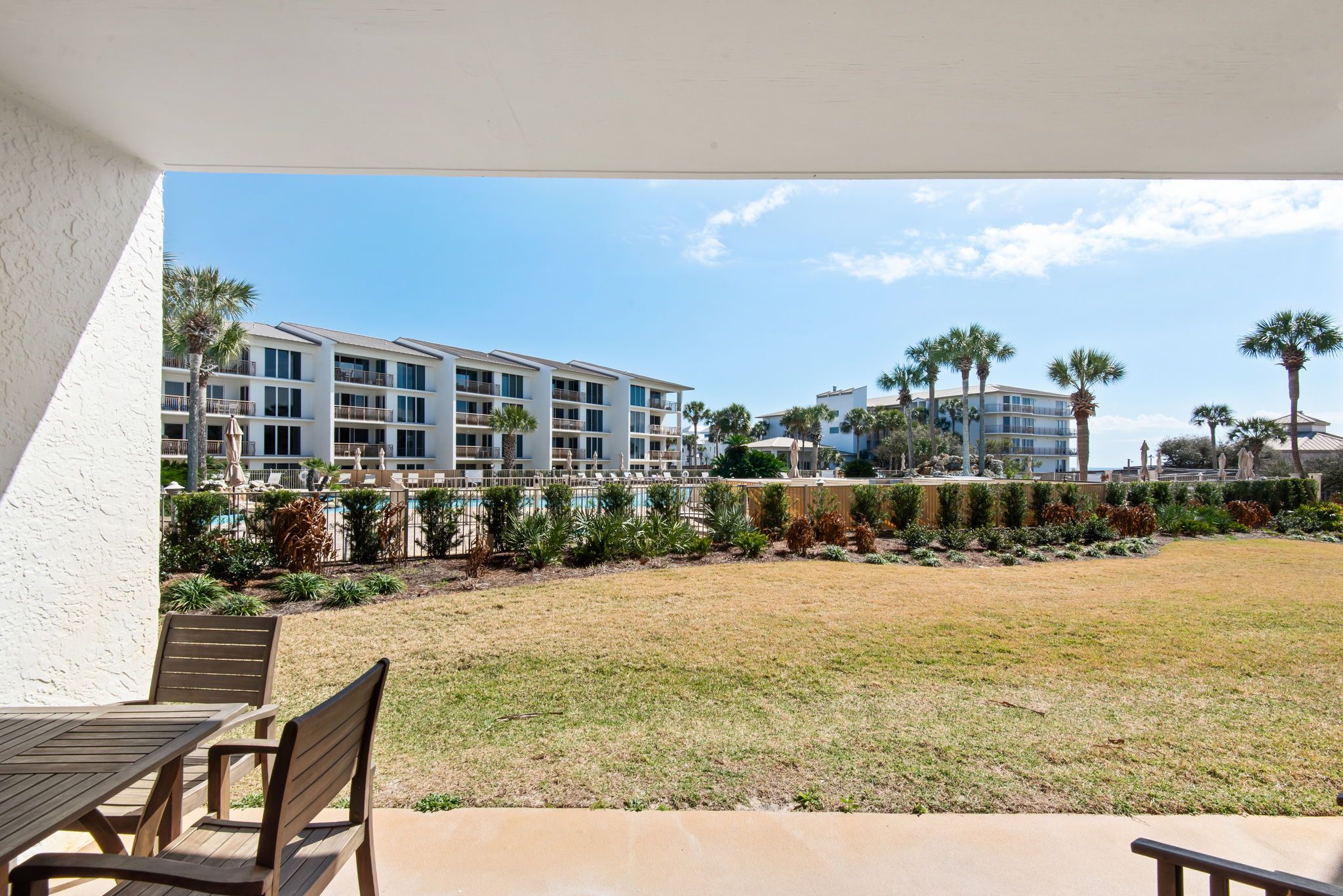 High Pointe Resort 132 - Patio 