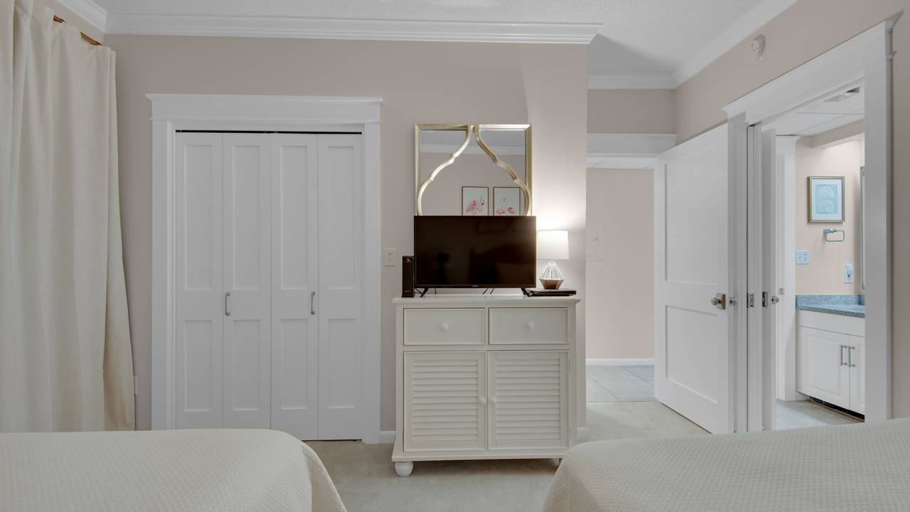 High Pointe 132 2 Queen Bedroom High Pointe 132 2 Queen Bedroom