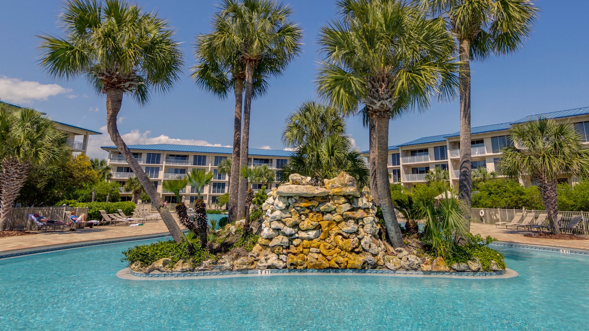 High Pointe Grounds and Amenities