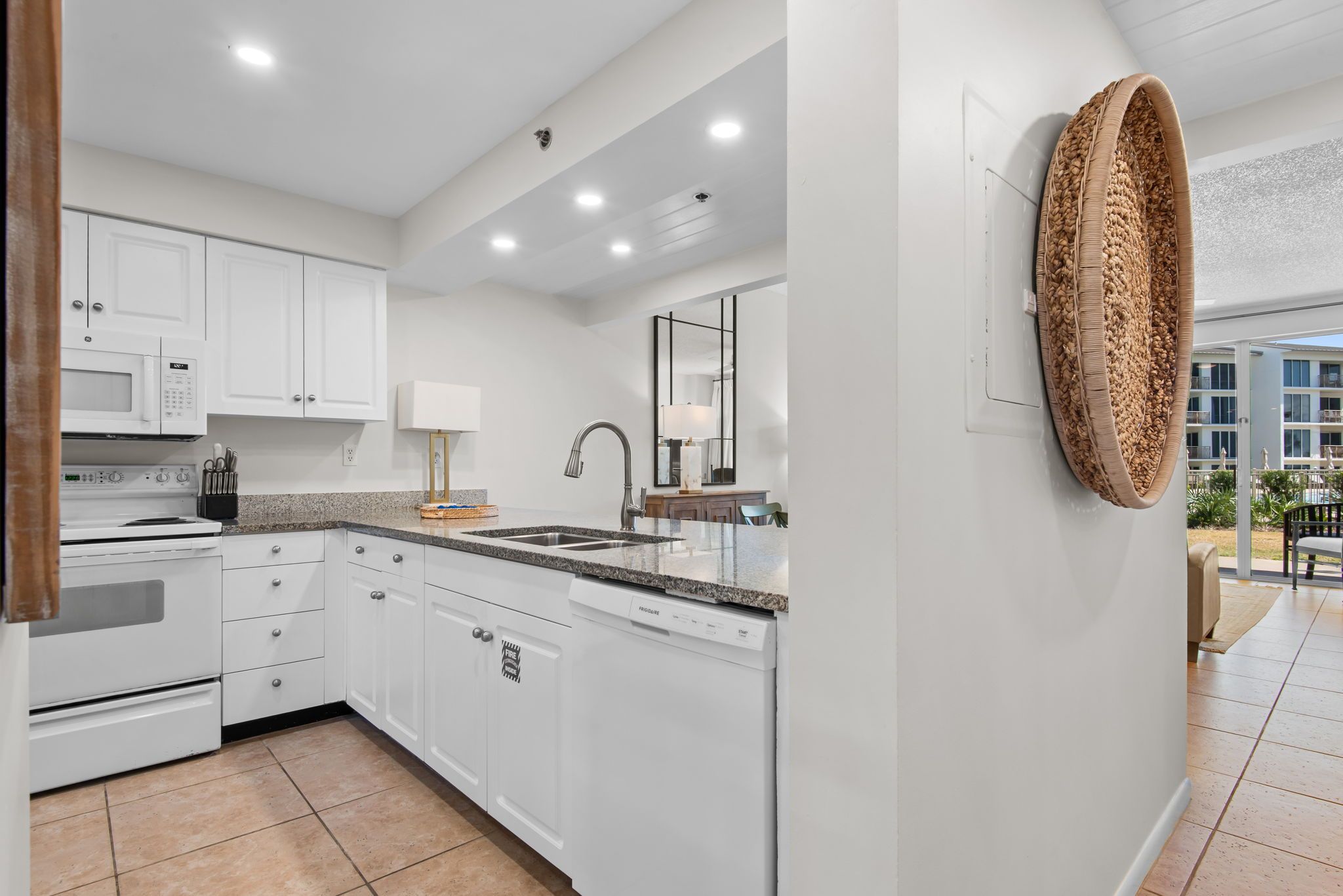 High Pointe Resort 132 - Kitchen