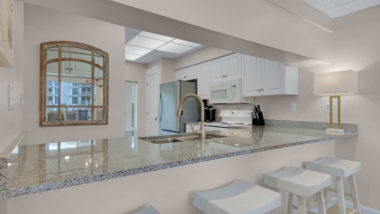 High Pointe 132 Kitchen High Pointe 132 Kitchen