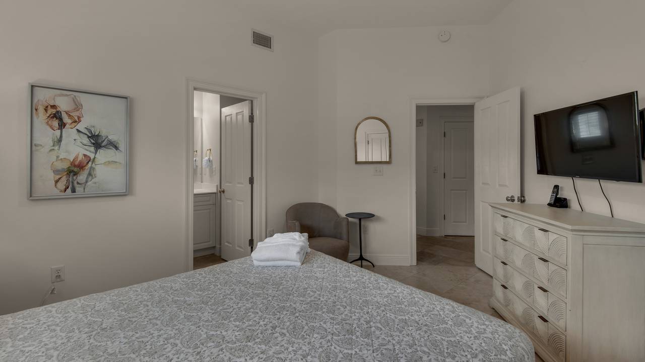 Legacy 101 Queen Bedroom Legacy 101 Queen Bedroom