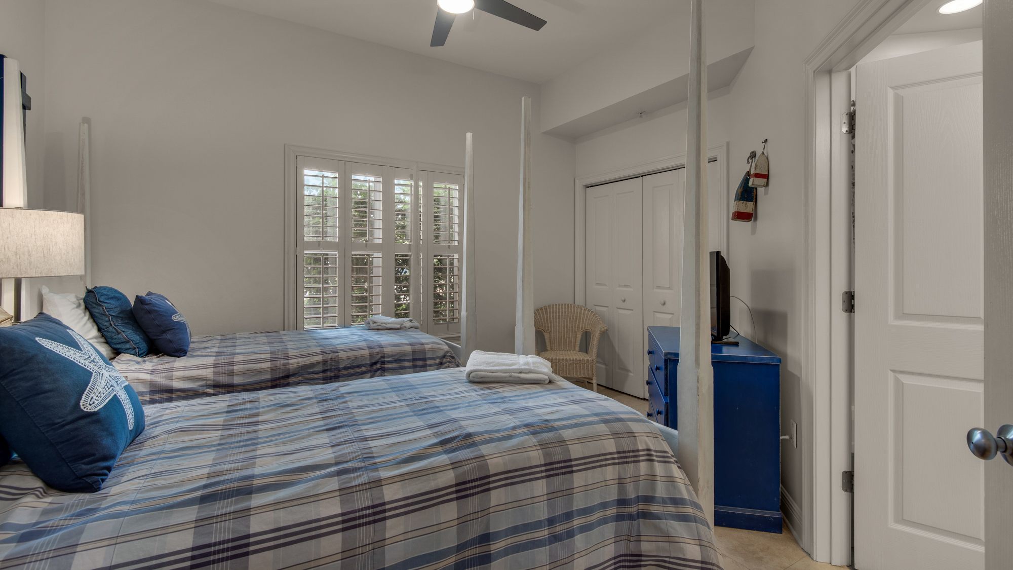 Legacy 101 2 Twins Bedroom