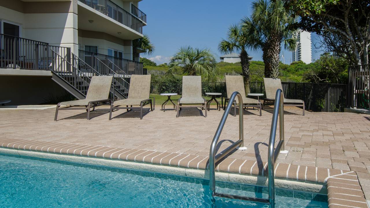 Legacy Grounds and Amenities Legacy Grounds and Amenities