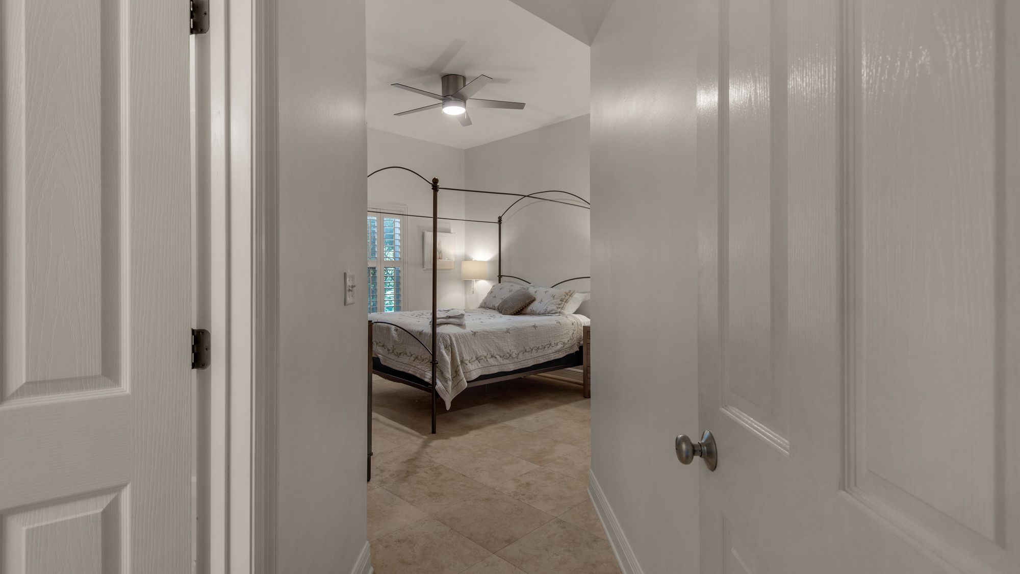 Legacy 101 Queen Bedroom