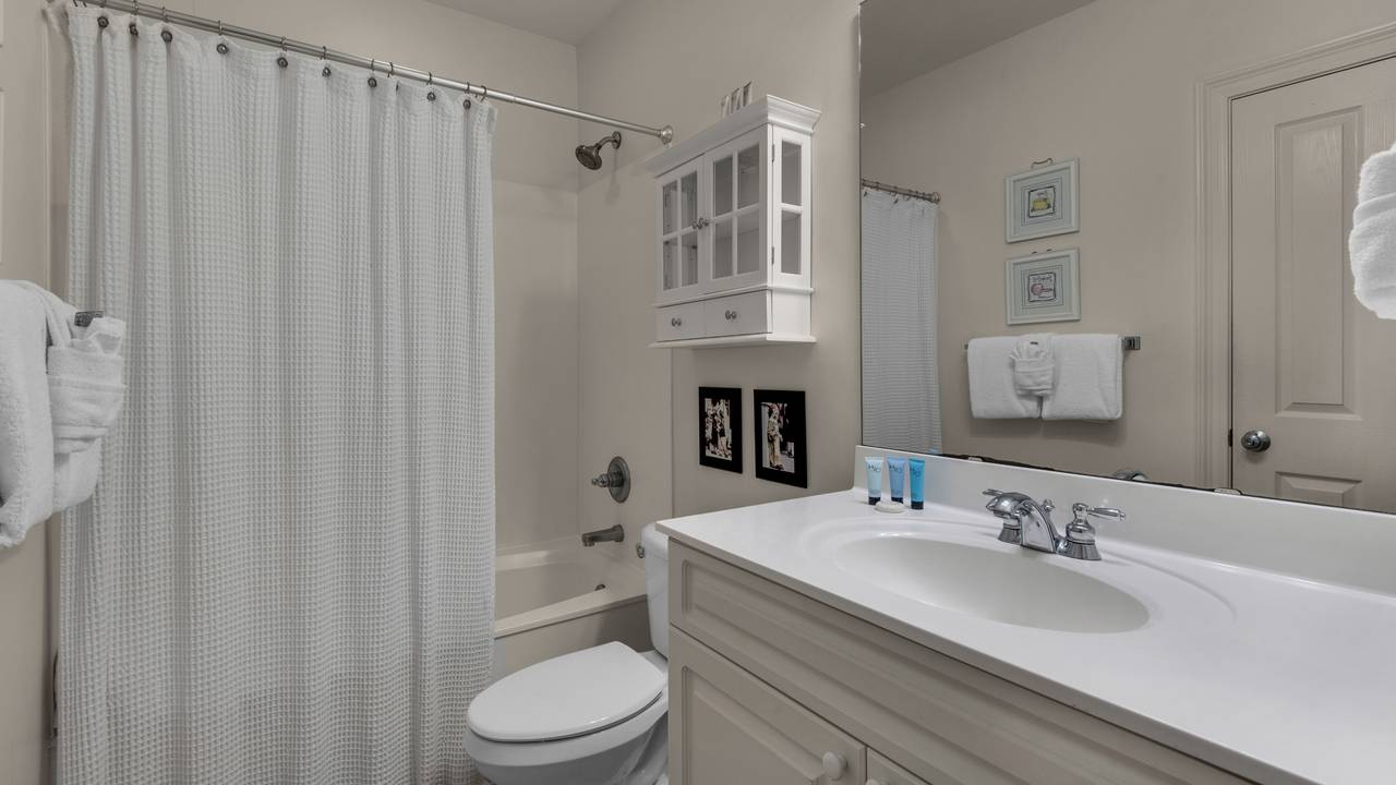 Legacy 101 Private Bathroom Legacy 101 Private Bathroom