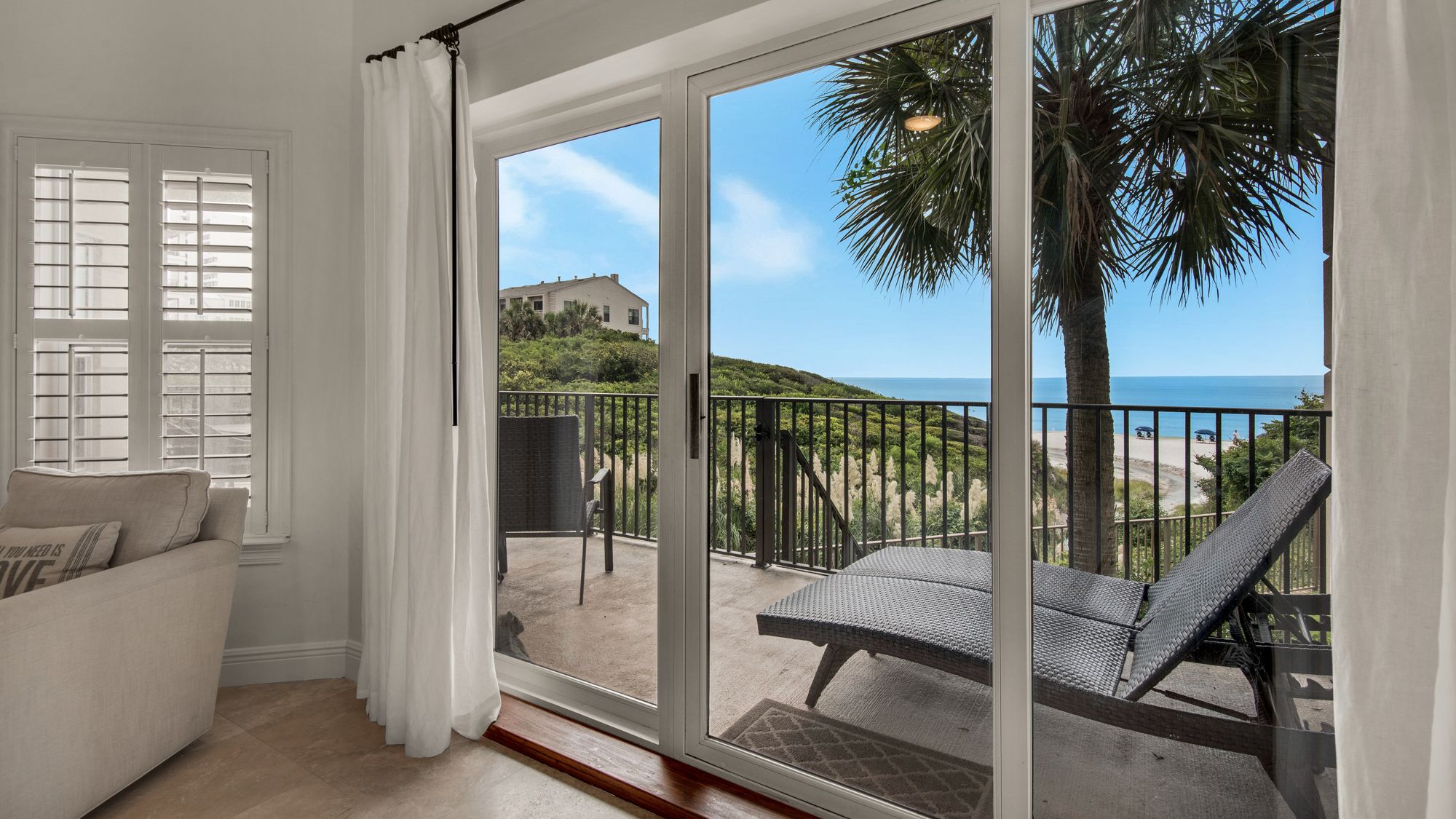 Legacy 101 King Master Bedroom