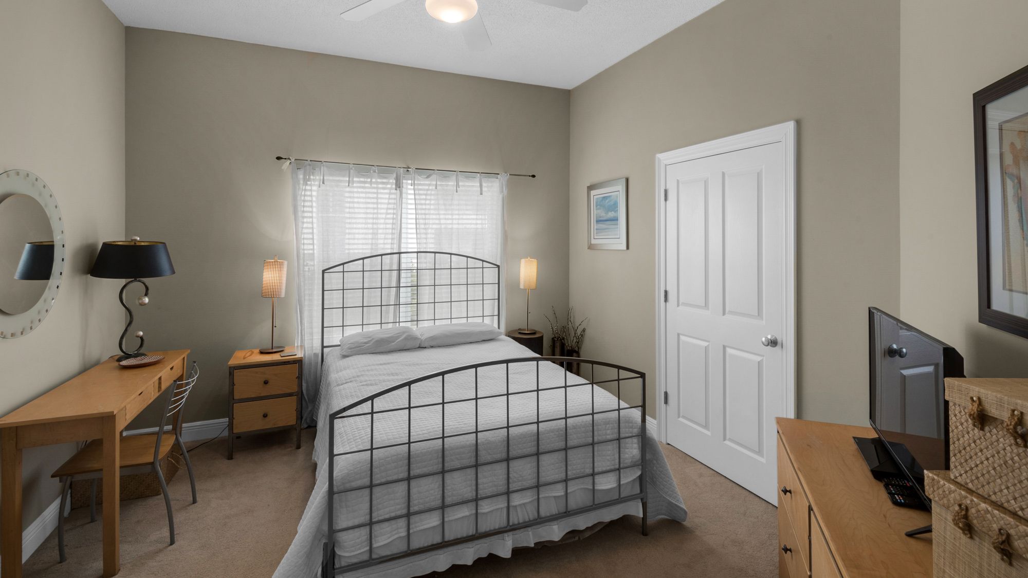 Legacy 204 Queen Bedroom