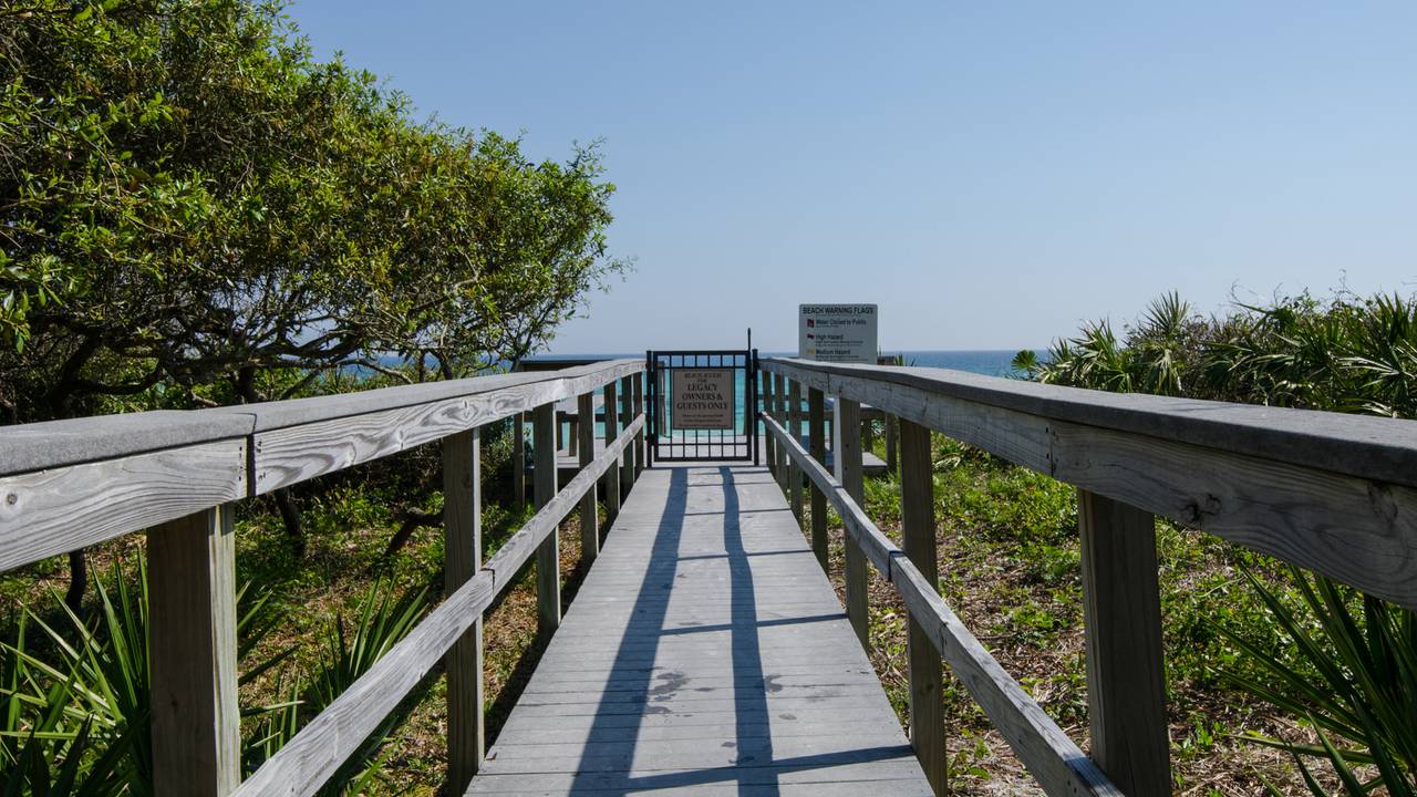 Legacy Amenities and Grounds Legacy Amenities and Grounds