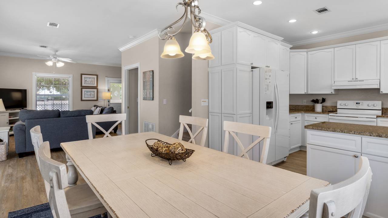 MGL Dining Area MGL Dining Area