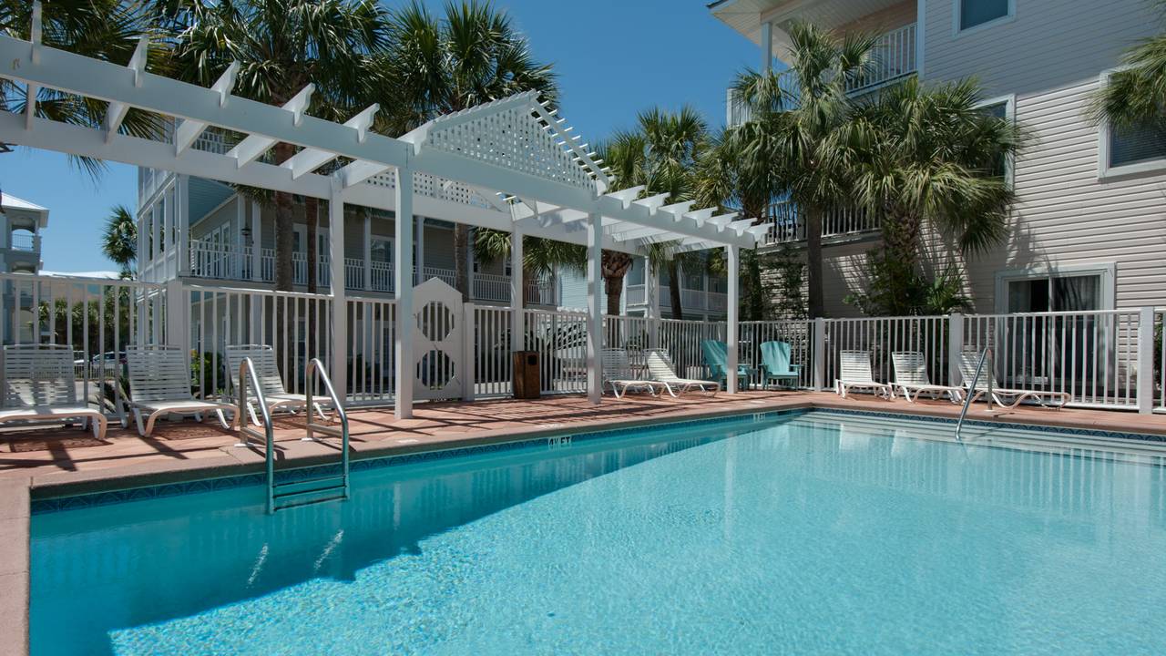 MGL Pool Area MGL Pool Area