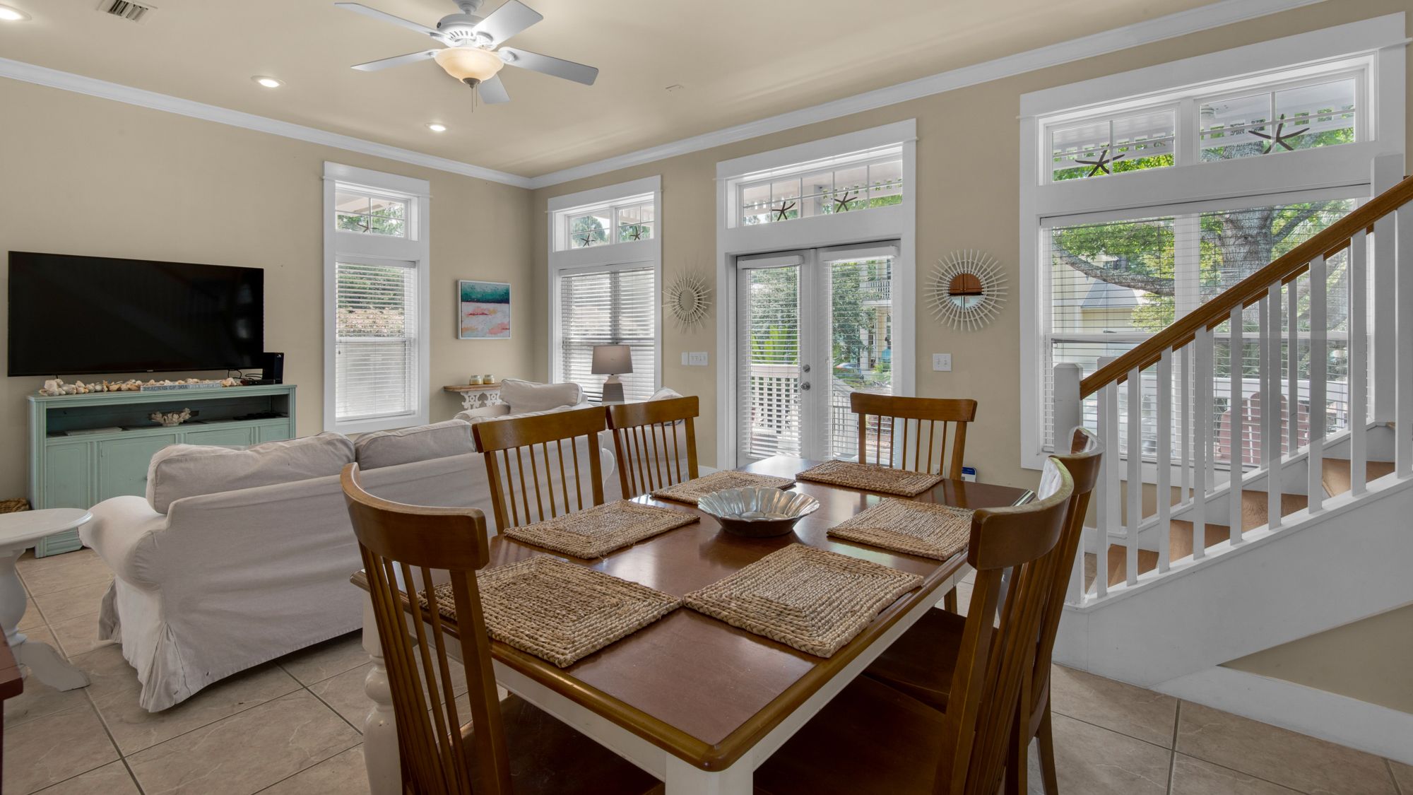 Mermaids Rest Dining Area