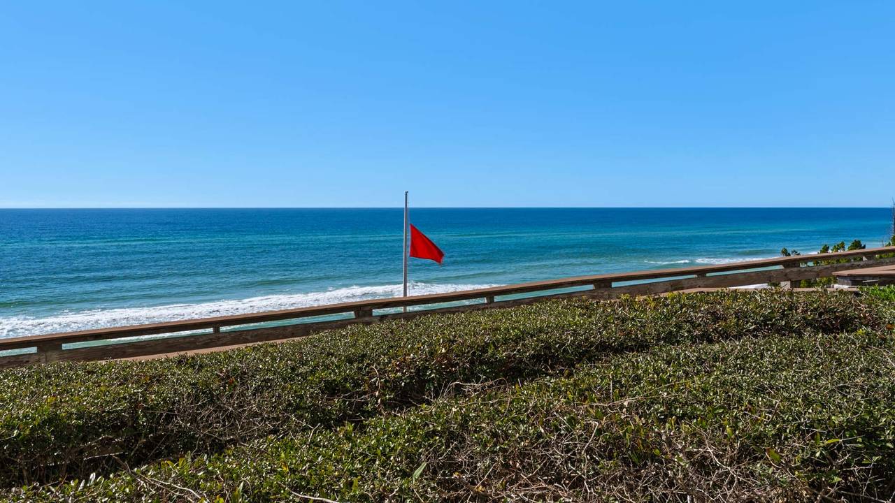 Mistral 6 Views from the balcony Mistral 6 Views from the balcony