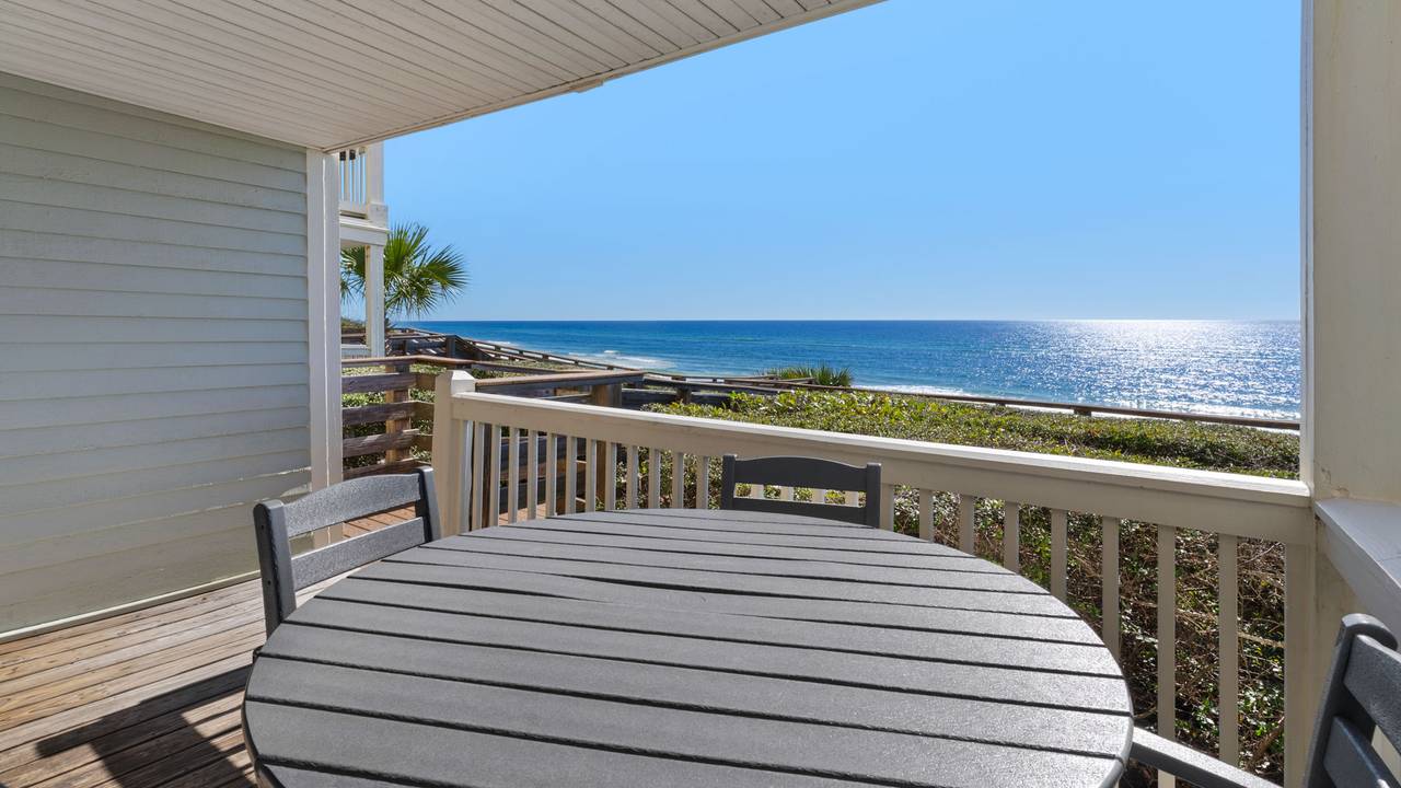 Mistral 6 Balcony with gulf views Mistral 6 Balcony with gulf views