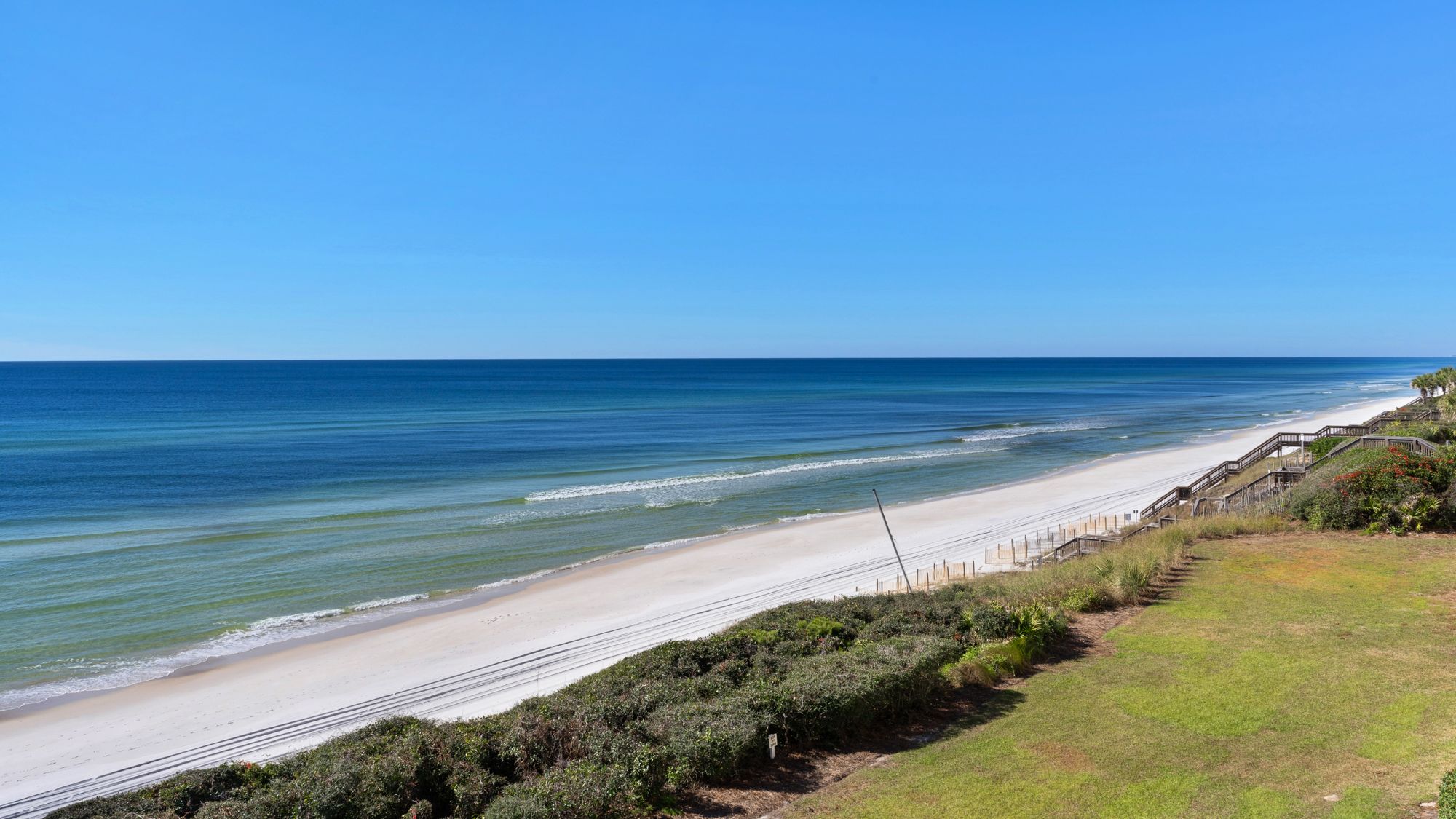 Monterey A302 Balcony View