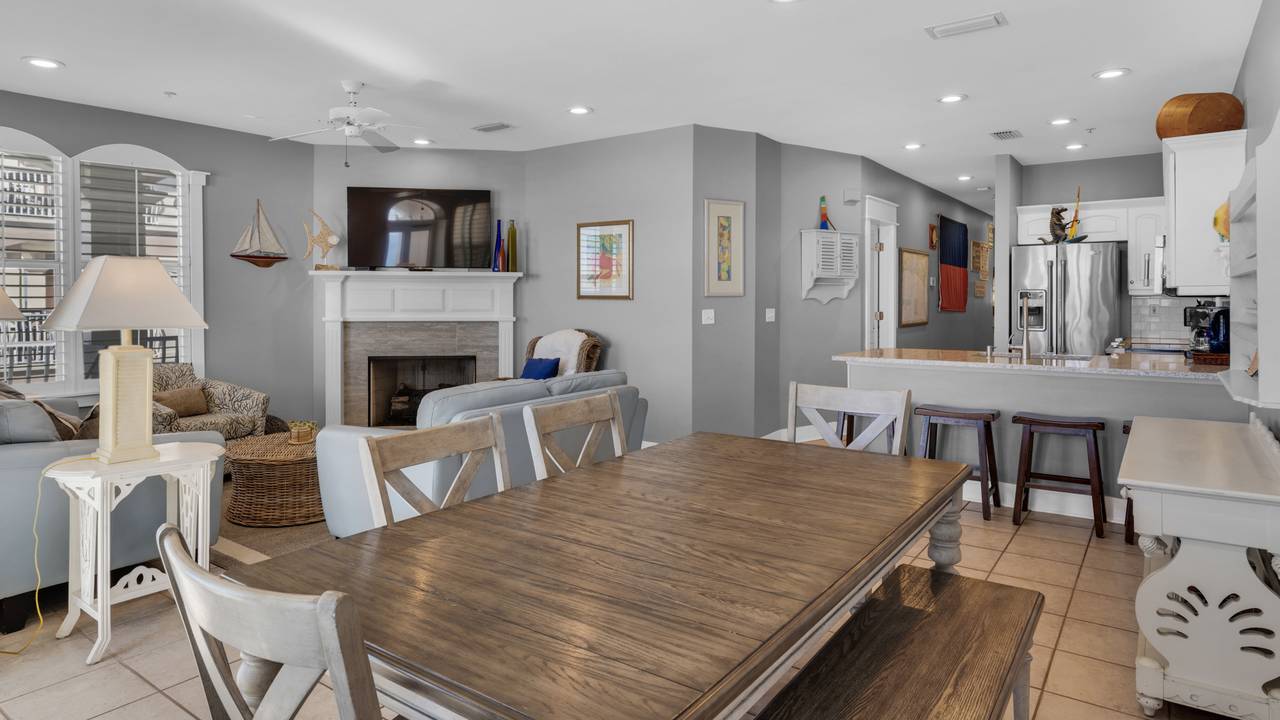 Monterey A302 Dining Table Monterey A302 Dining Table