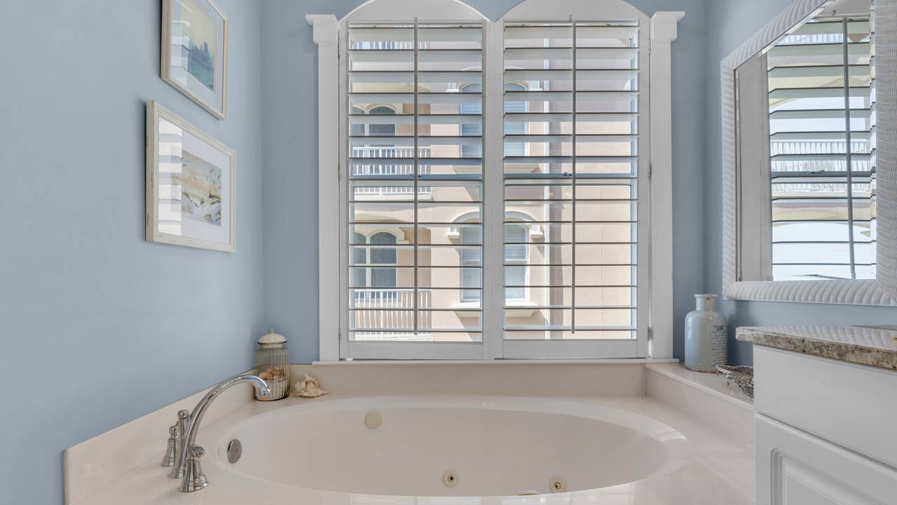 MTRB202 Bathroom MTRB202 Bathroom