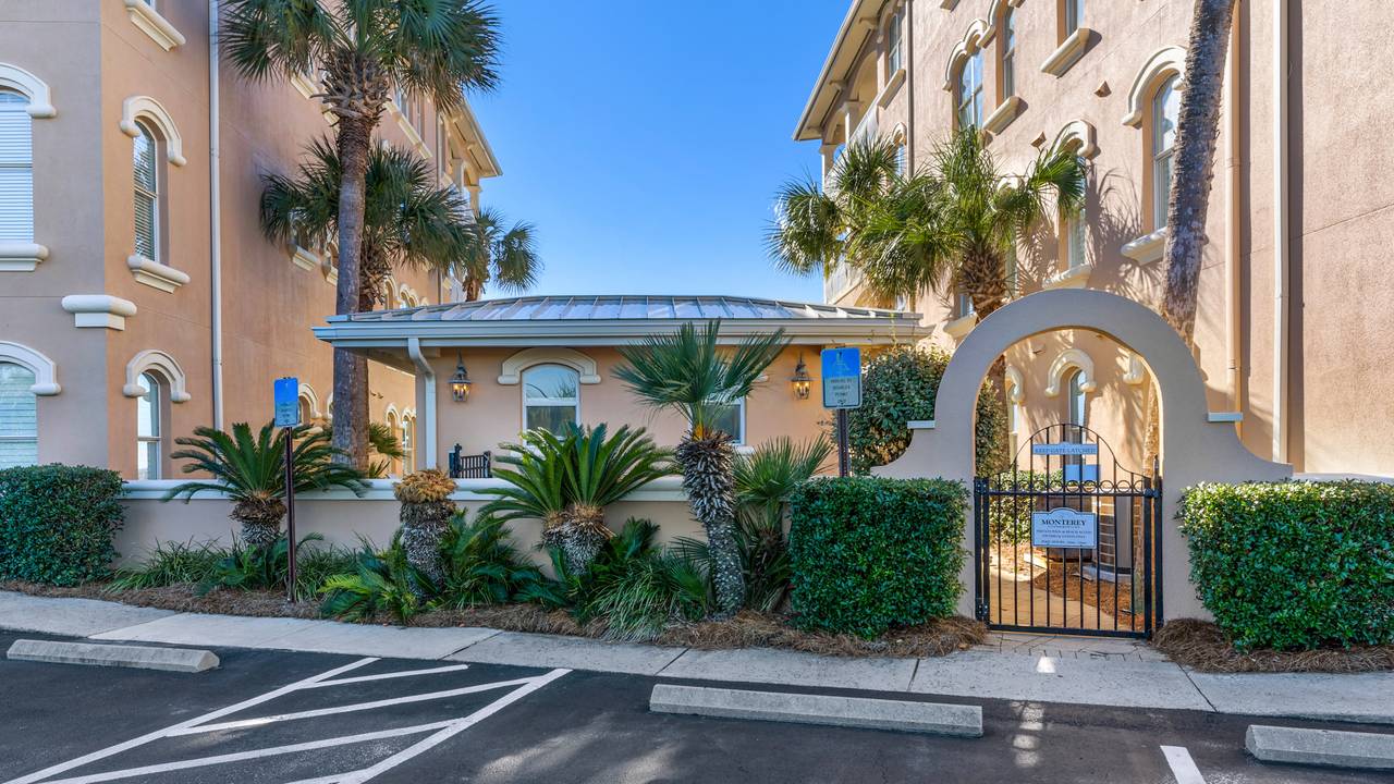 MTRB202 Exterior MTRB202 Exterior