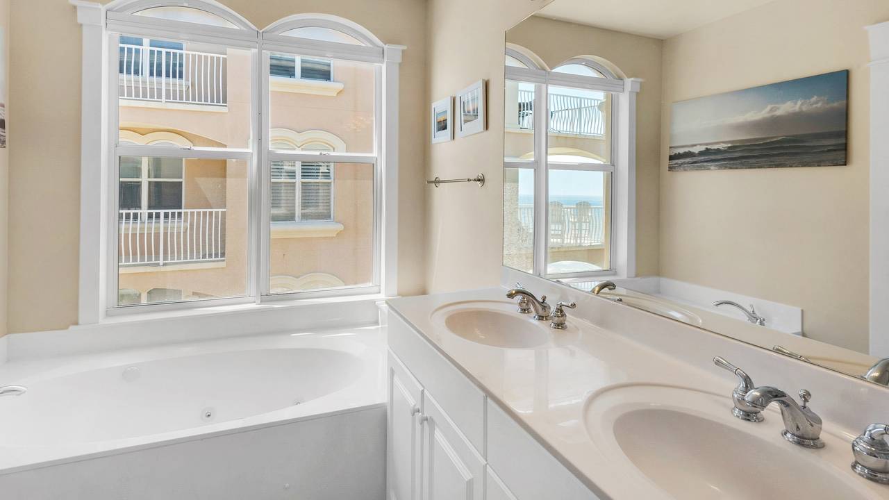 Monterey B302 Monterey B302