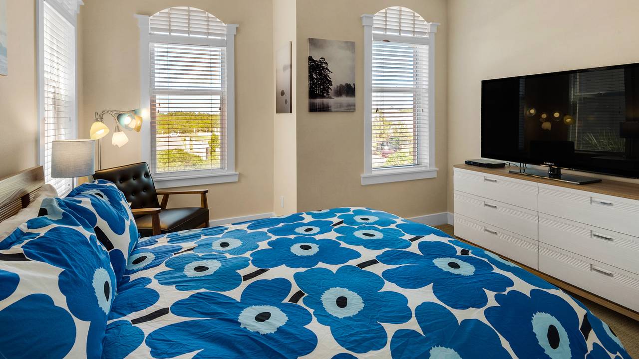 Monterey B302 Monterey B302