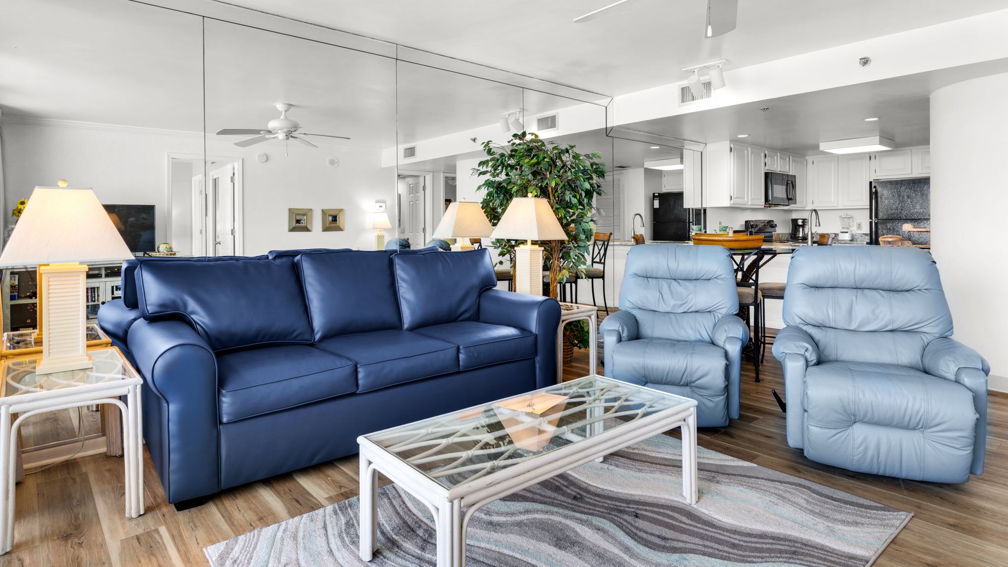 One Seagrove Place 607 Living Area