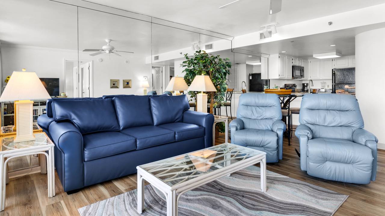 One Seagrove Place 607 Living Area One Seagrove Place 607 Living Area