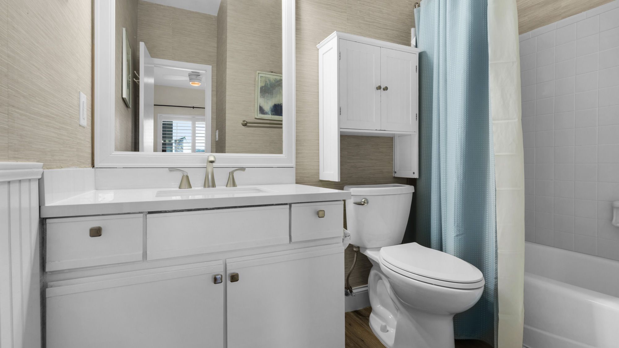 Palms B4 Private Bathroom