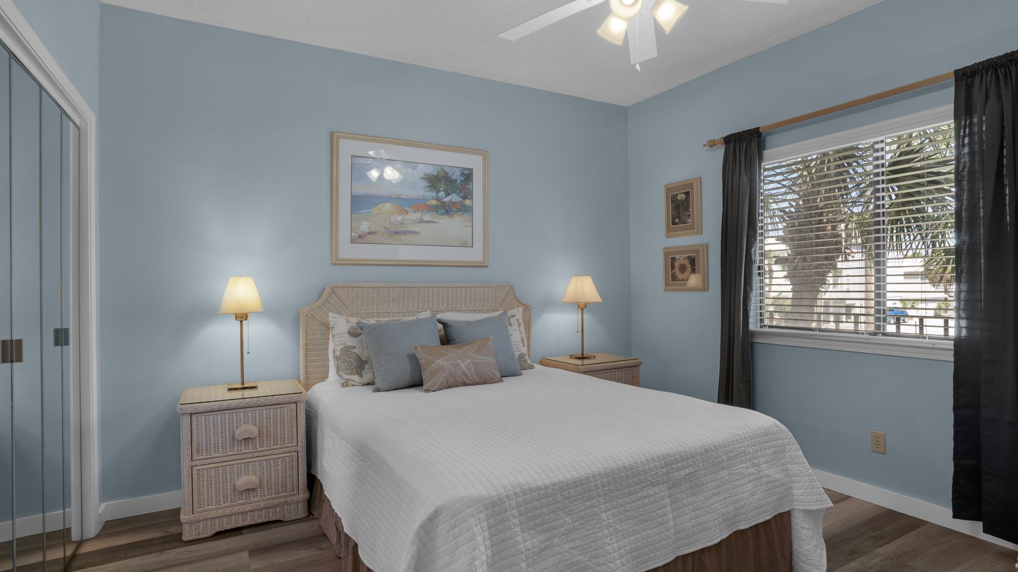 Palms B5 Queen Bedroom