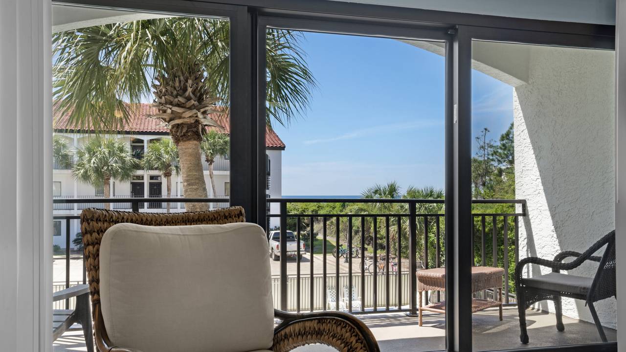 Palms B5 Main Area Palms B5 Main Area