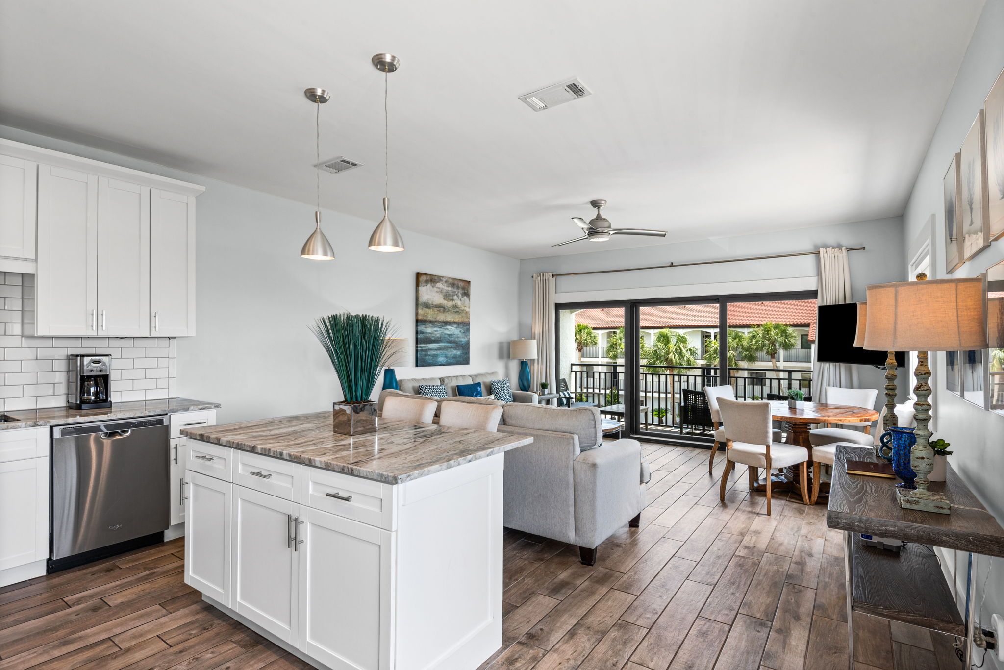 Palms B9 