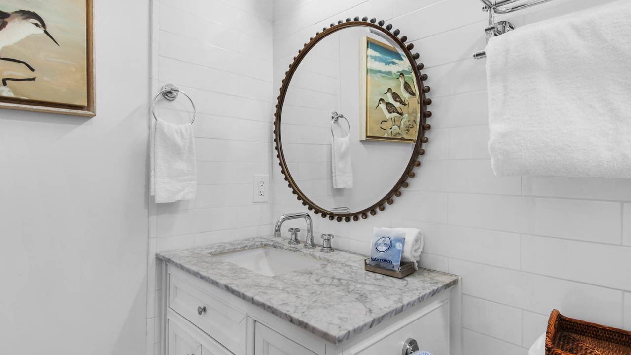 Palms C4 En-suite bathroom Palms C4 En-suite bathroom