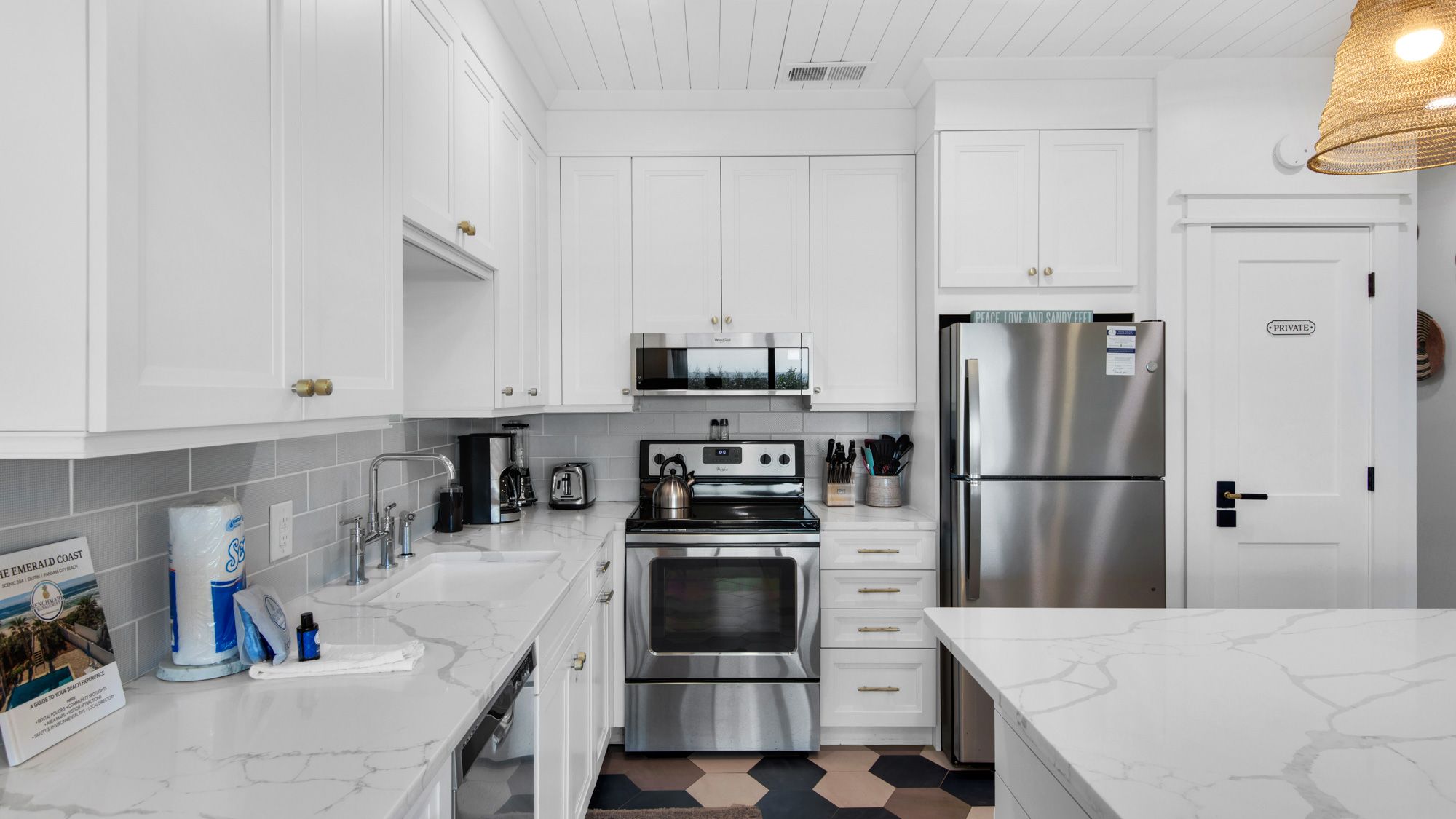 Palms C4 Kitchen area