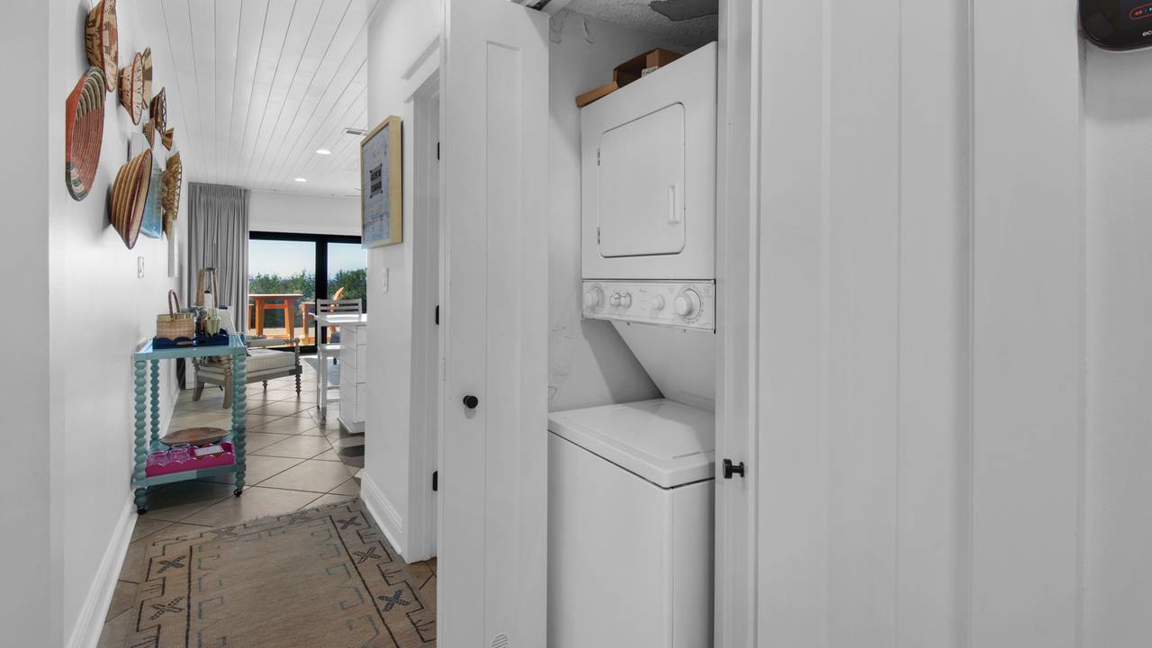 Palms C4 Washer & Dryer Palms C4 Washer & Dryer