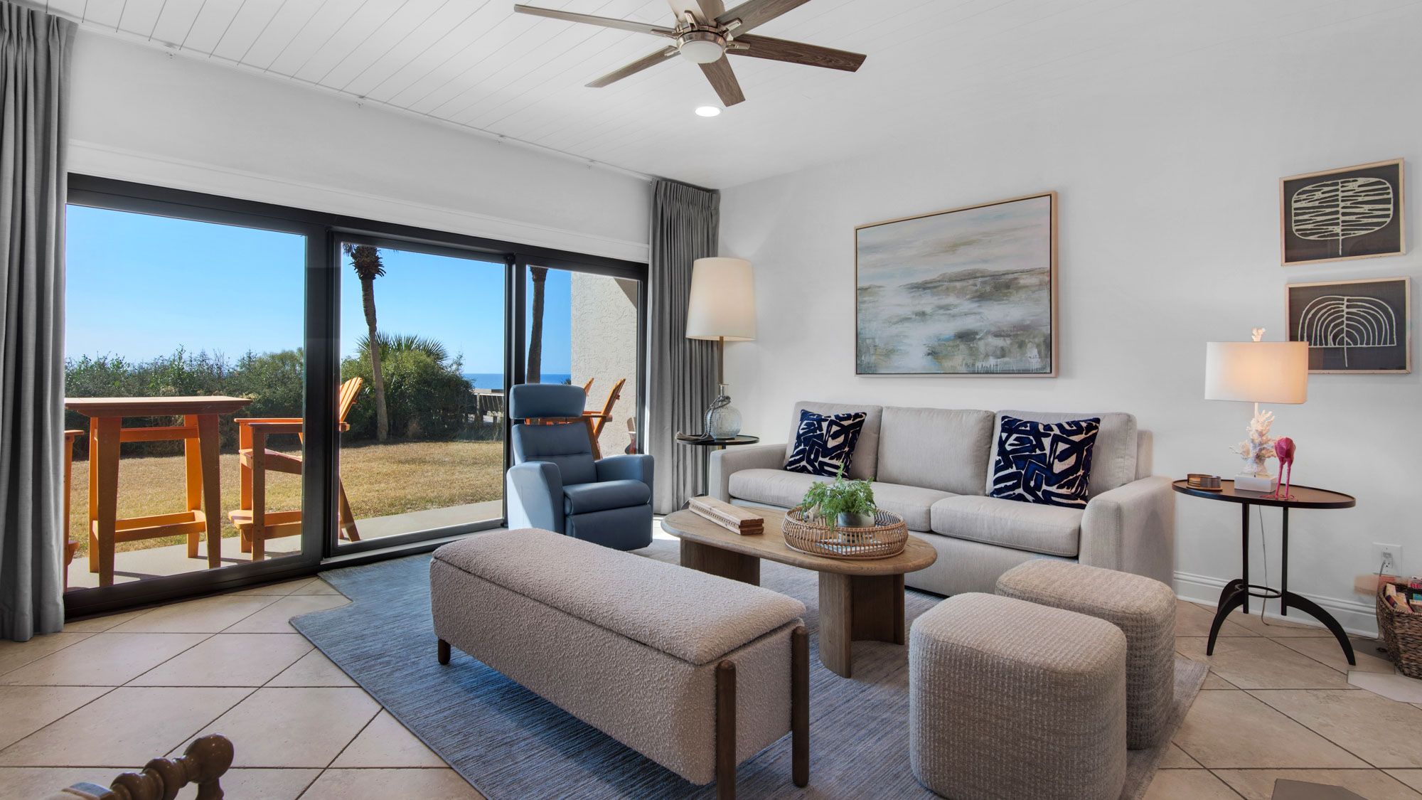 Palms C4 Living area & Patio