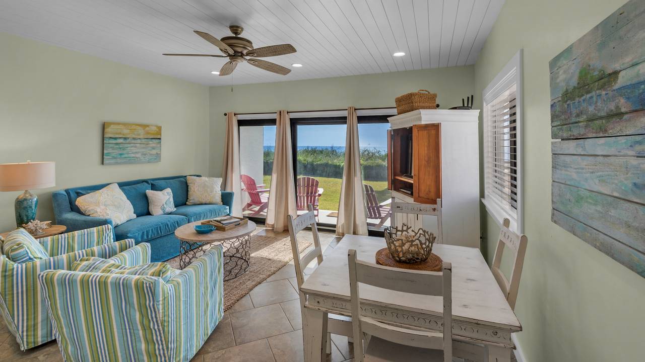 Palms C5 Living Area Palms C5 Living Area