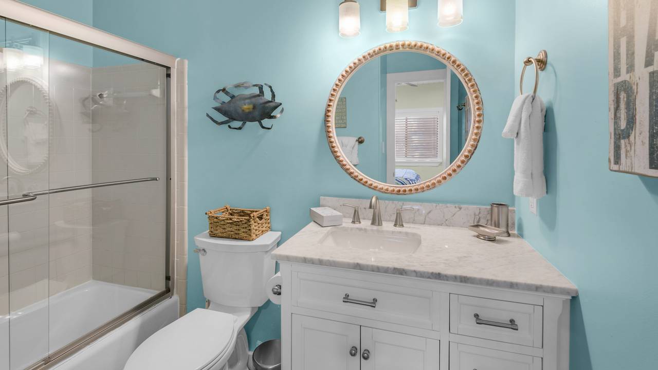 Palms C5 King Master Bathroom Palms C5 King Master Bathroom