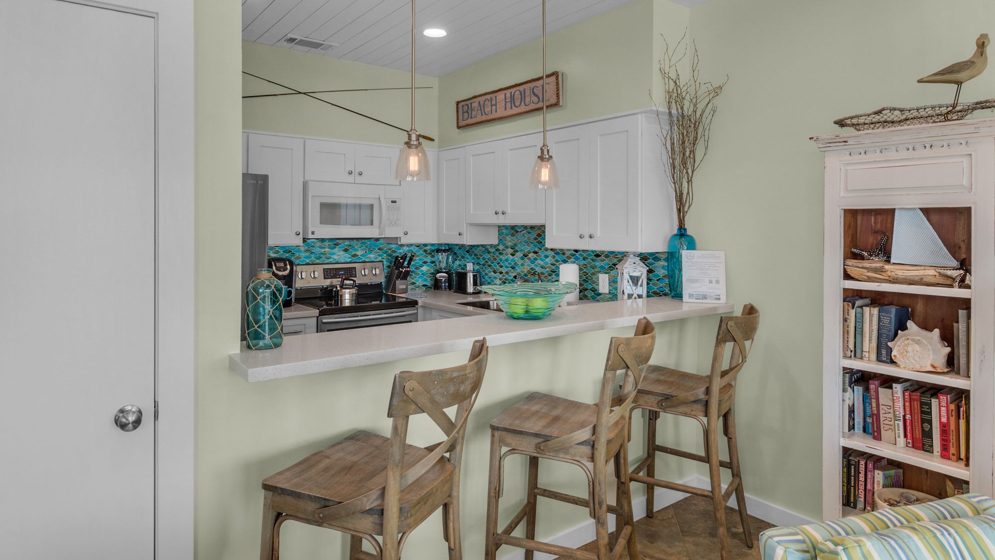 Palms C5 Kitchen Bar