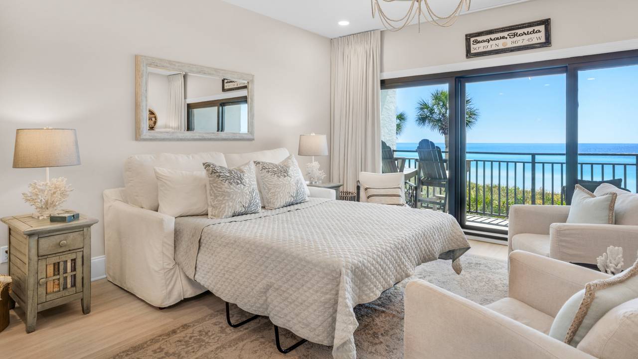 Palms C7 Pullout Bed with Gulf View Palms C7 Pullout Bed with Gulf View